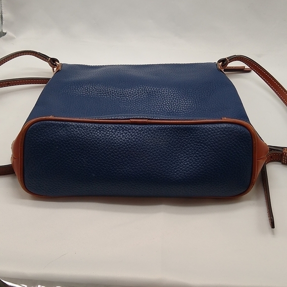Dooney & Bourke Crossbody Bag Navy Blue Brown Pebbled Leather Adjustable - Picture 15 of 15